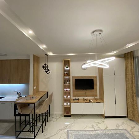 Apartman Cristal Lux Trebin Dış mekan fotoğraf