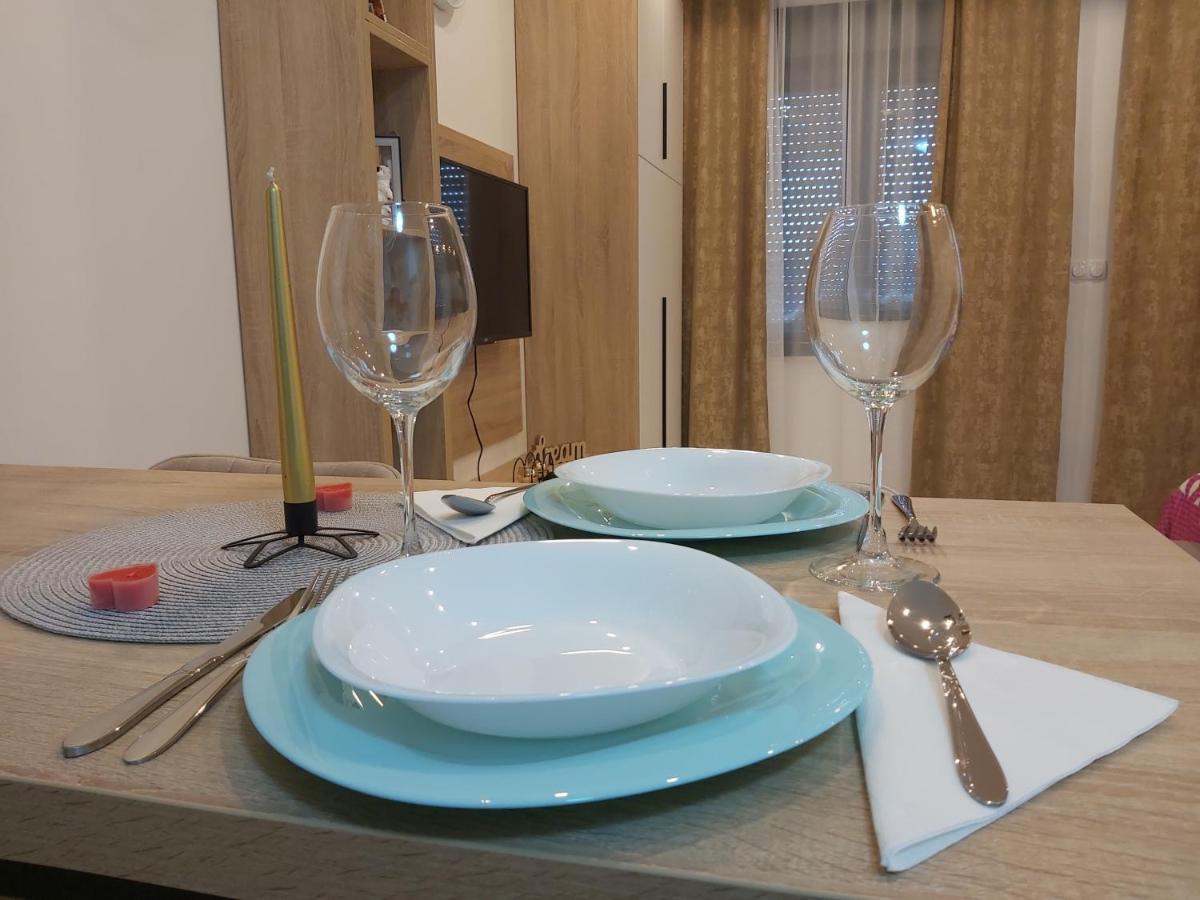 Apartman Cristal Lux Trebin Dış mekan fotoğraf