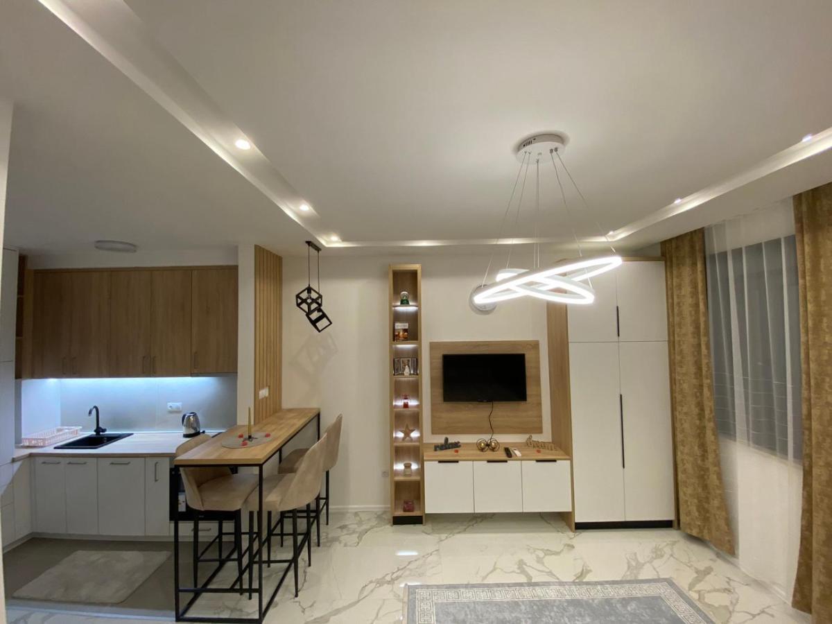 Apartman Cristal Lux Trebin Dış mekan fotoğraf